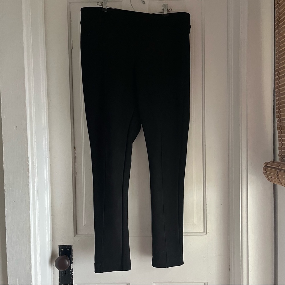 Andrew Marc black faux suede leggings size large